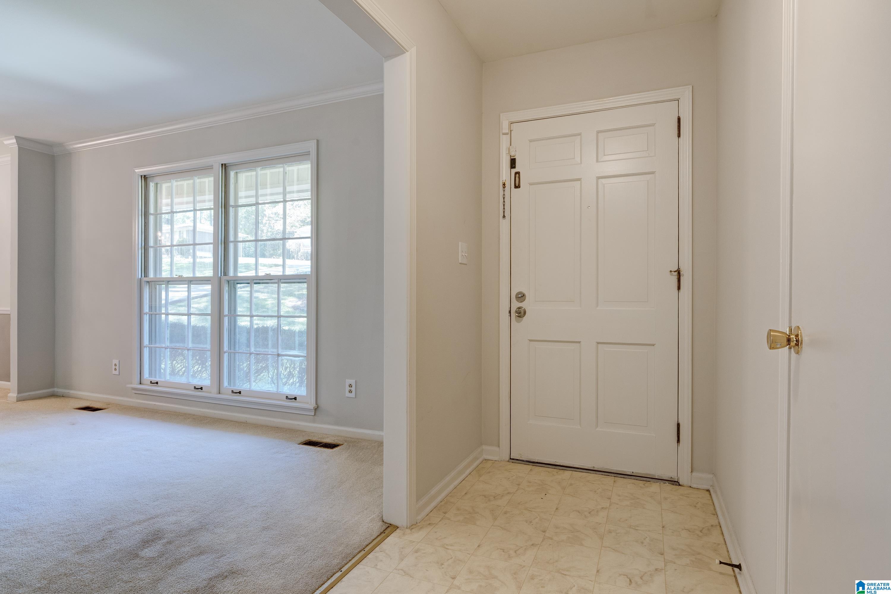 2327 Deerwood Road Birmingham, AL 35216 - Photo 4 of 32