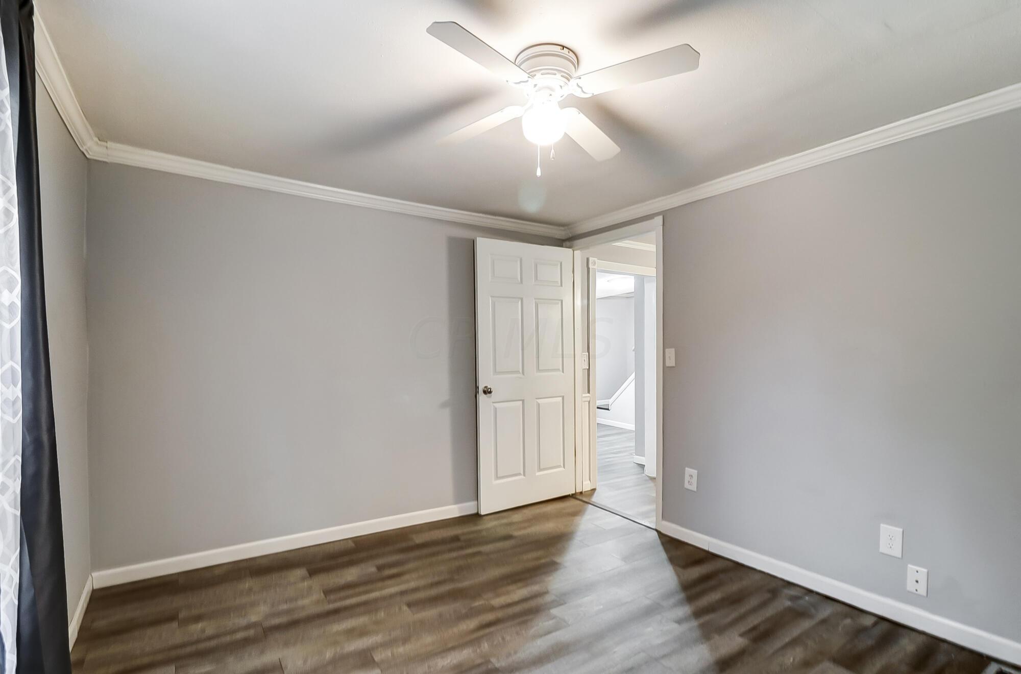 1045 Hart Road Columbus, OH 43223 - Photo 30 of 32 030