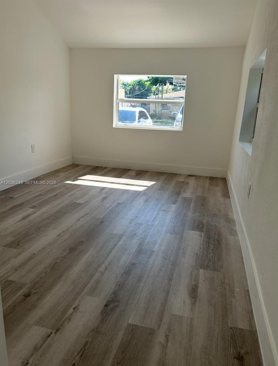 6391 Southwest 39th Street Miami, FL 33155 - Photo 10 of 12