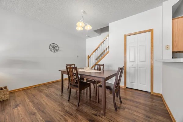 $269,900 | 1873 Wildflower Court, Shoreview, MN 55126