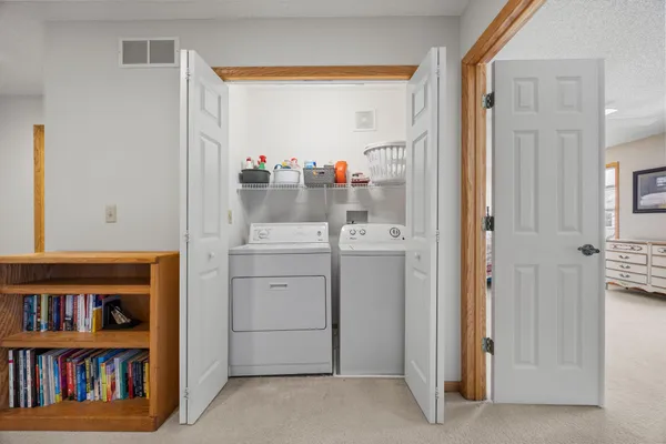 $269,900 | 1873 Wildflower Court, Shoreview, MN 55126