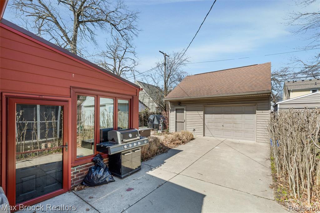 49 Amherst Road Pleasant Ridge, MI 48069 - Photo 35 of 48 Gallery Image 35