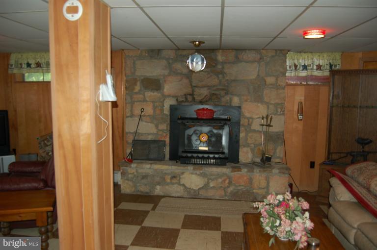 6015 Panhandle Road Front Royal, VA 22630 - Photo 22 of 30 Rec Room