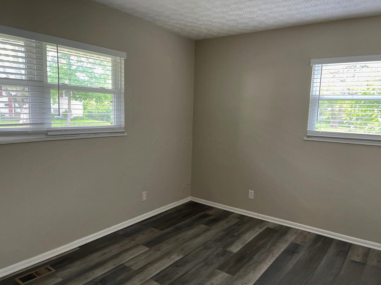 573 Fairholme Road Columbus, OH 43230 - Photo 20 of 25 21