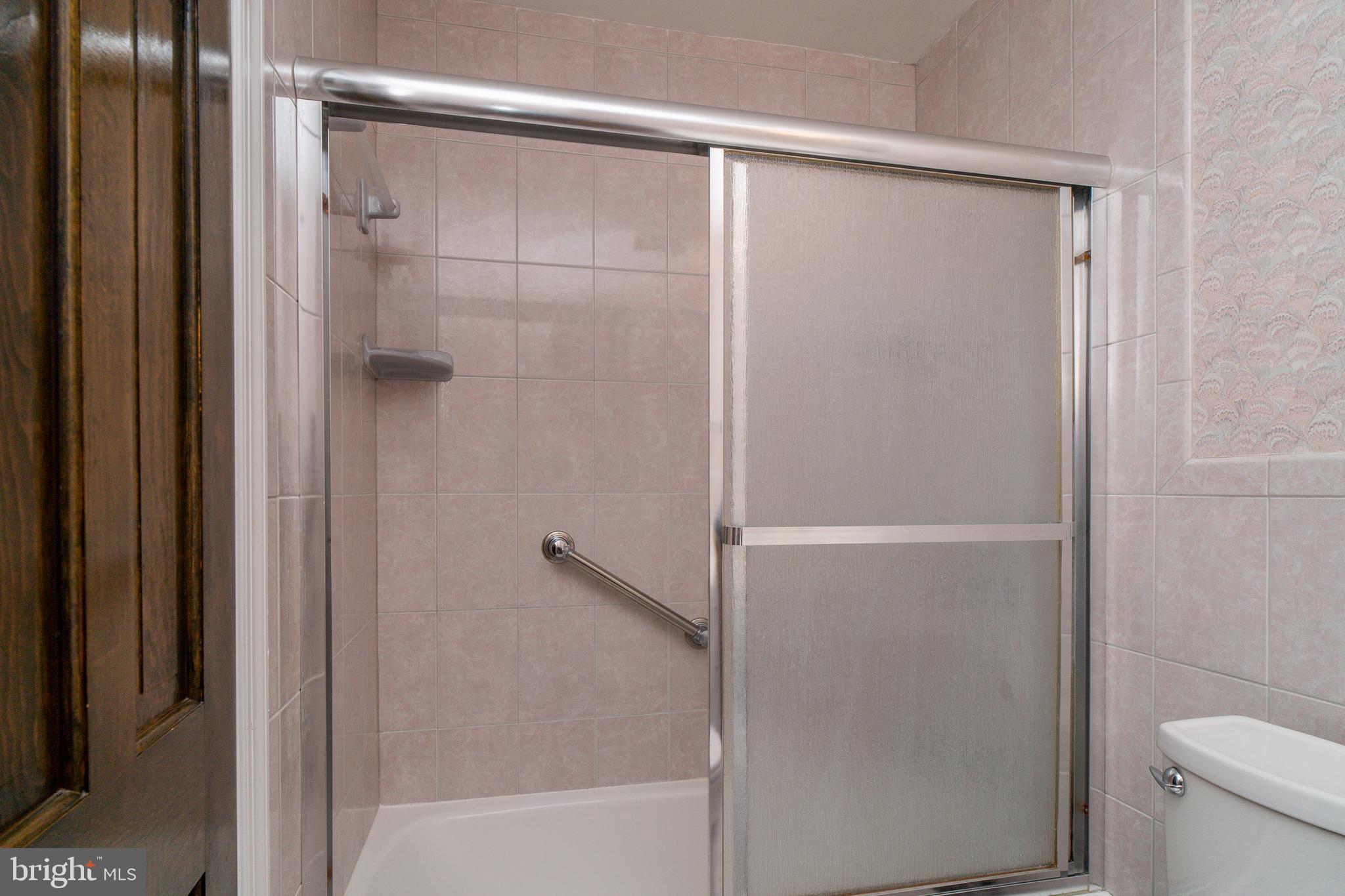 6409 Lochridge Road Columbia, MD 21044 - Photo 22 of 46 Hall bath