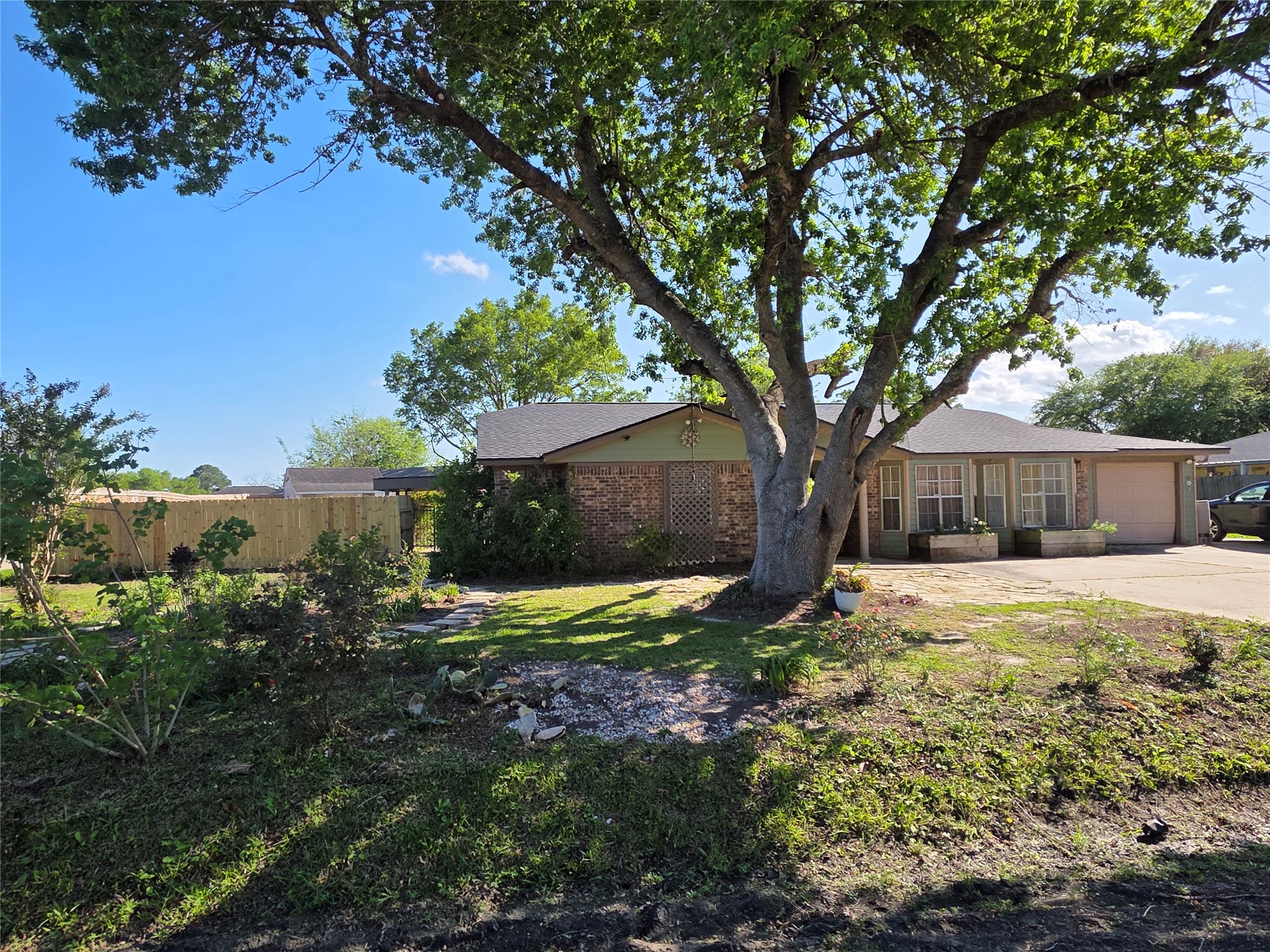 2414 Goldenrod Street Highlands, TX 77562 - Photo 21 of 22