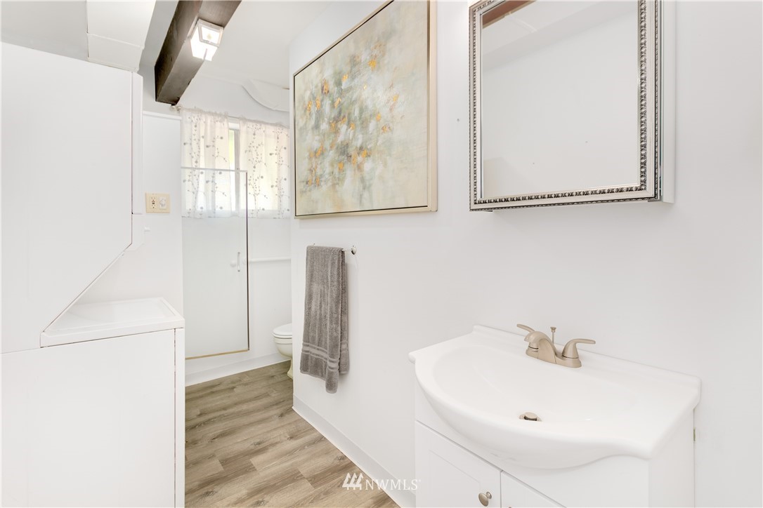 18784 Ridgefield Road Northwest Shoreline, WA 98177 - Photo 20 of 25 Gallery Image 20
