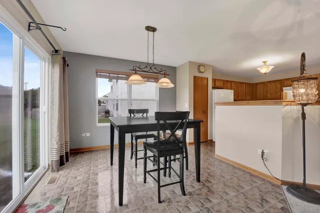 $375,000 | 3904 Stockton Drive, Joliet, IL 60421