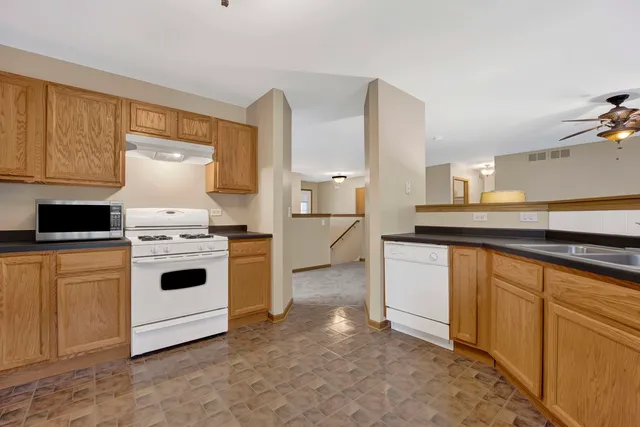 $375,000 | 3904 Stockton Drive, Joliet, IL 60421