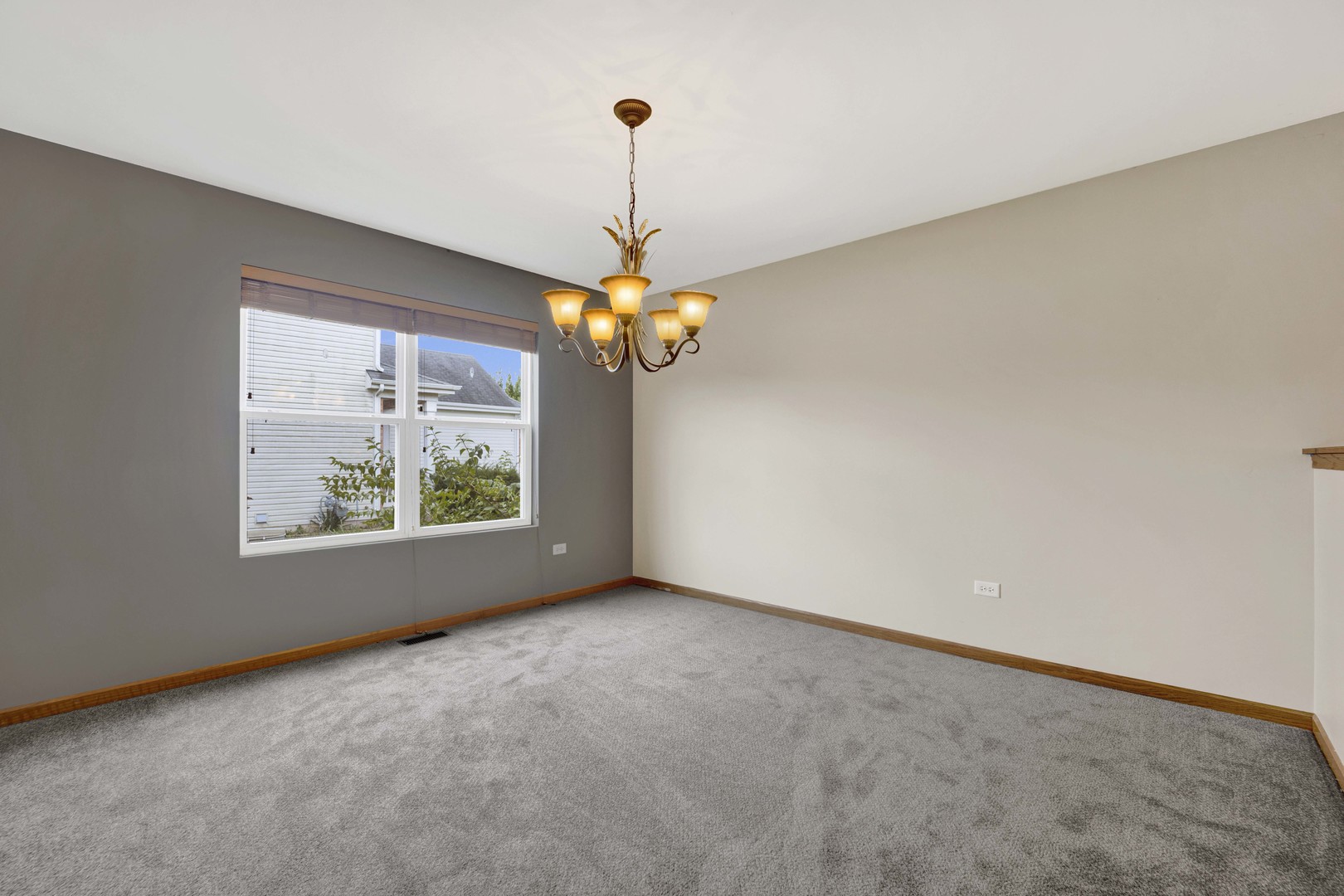3904 Stockton Drive Joliet, IL 60421 - Photo 15 of 33 a view of room with window and ceiling fan