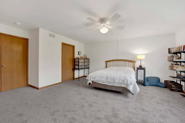 $375,000 | 3904 Stockton Drive, Joliet, IL 60421