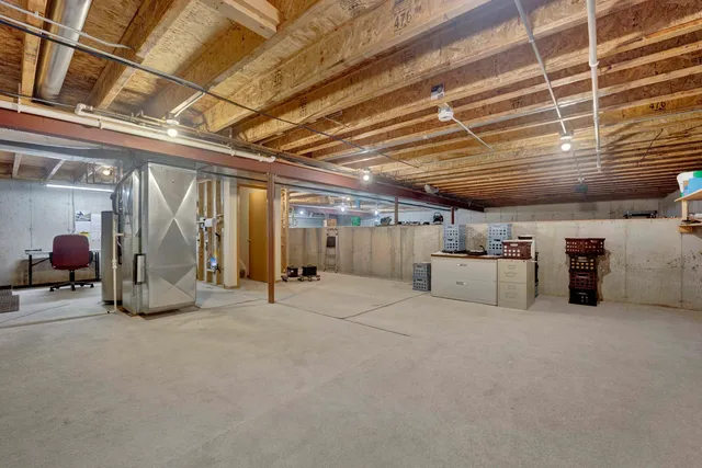 $375,000 | 3904 Stockton Drive, Joliet, IL 60421