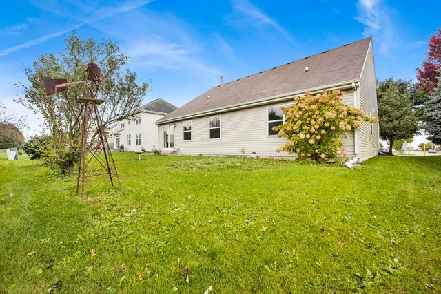 $375,000 | 3904 Stockton Drive, Joliet, IL 60421