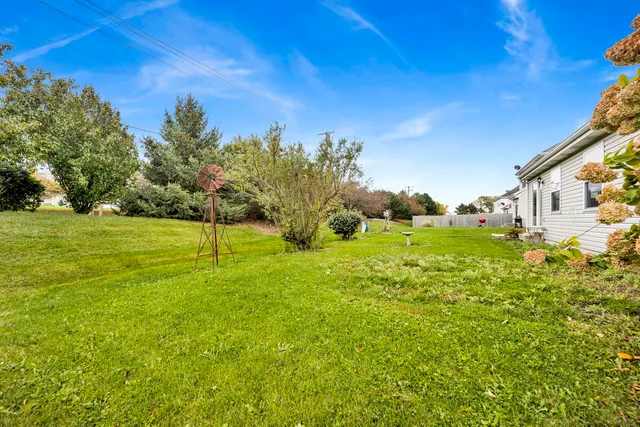 $375,000 | 3904 Stockton Drive, Joliet, IL 60421