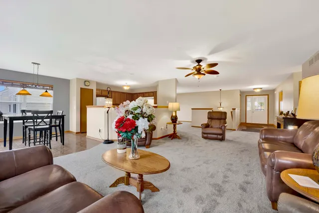 $375,000 | 3904 Stockton Drive, Joliet, IL 60421