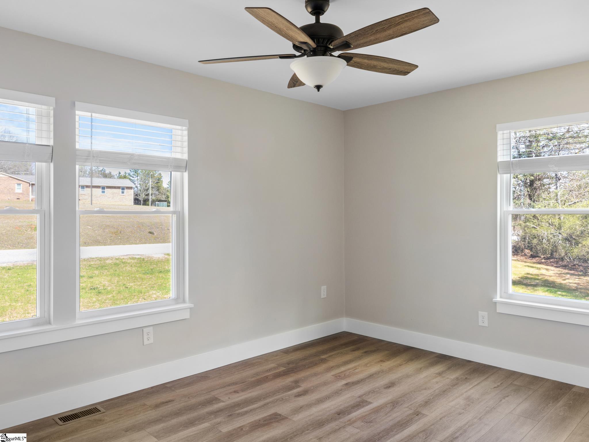 2485 Riddle Town Road Gray Court, SC 29645 - Photo 15 of 34 Gallery Image 15
