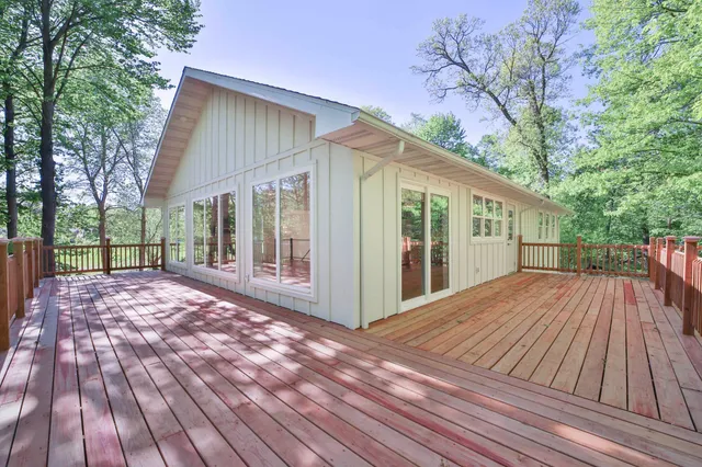 $999,950 | 20482 Lord Road, Merrifield, MN 56465