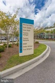 $599,000 | 7906 Esther Drive, Oxon Hill, MD 20745