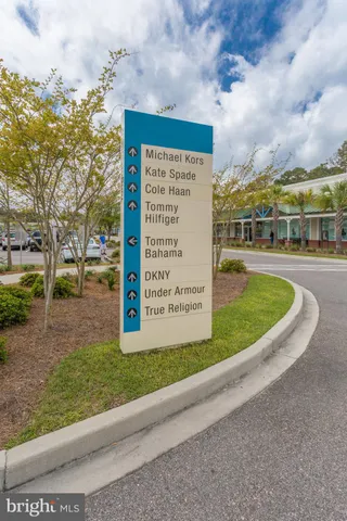 $599,000 | 7906 Esther Drive, Oxon Hill, MD 20745