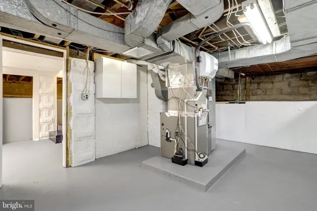 a view of a building with sitting area