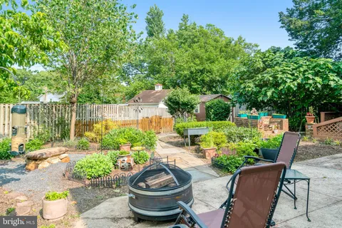 $599,000 | 7906 Esther Drive, Oxon Hill, MD 20745