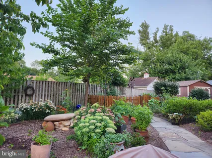 $599,000 | 7906 Esther Drive, Oxon Hill, MD 20745