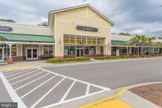 $599,000 | 7906 Esther Drive, Oxon Hill, MD 20745