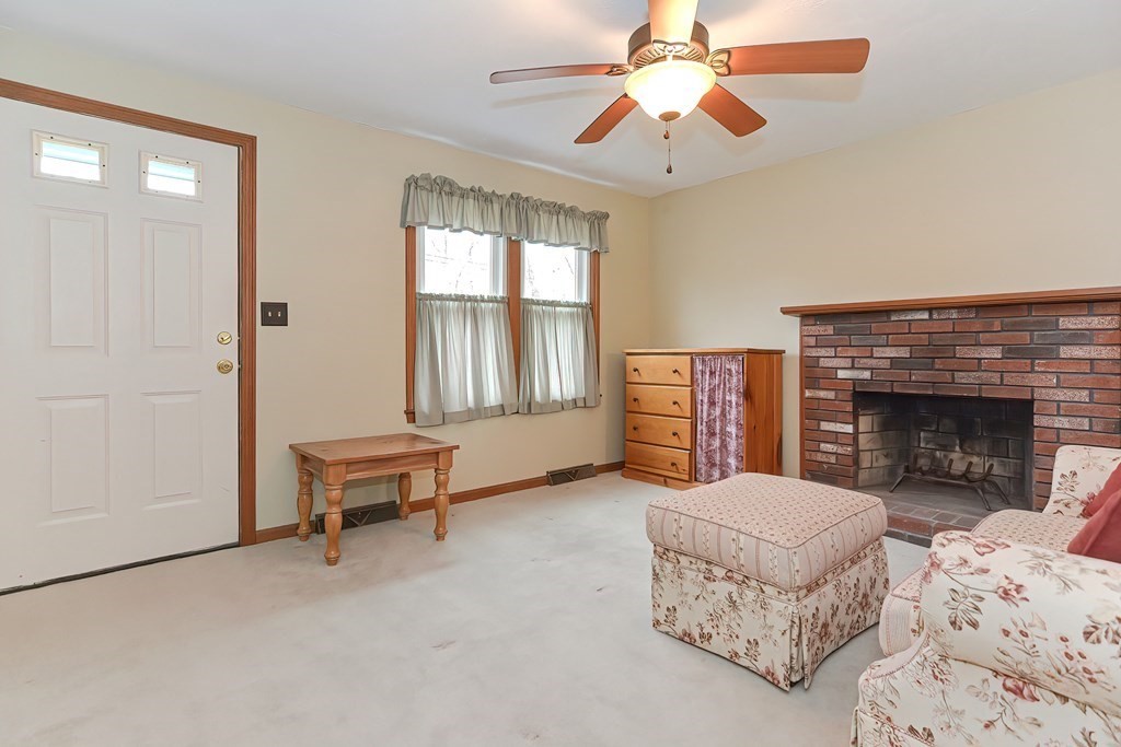 117 Harkness Road, Unit A Millville, MA 01529 - Photo 9 of 24 Gallery Image 9