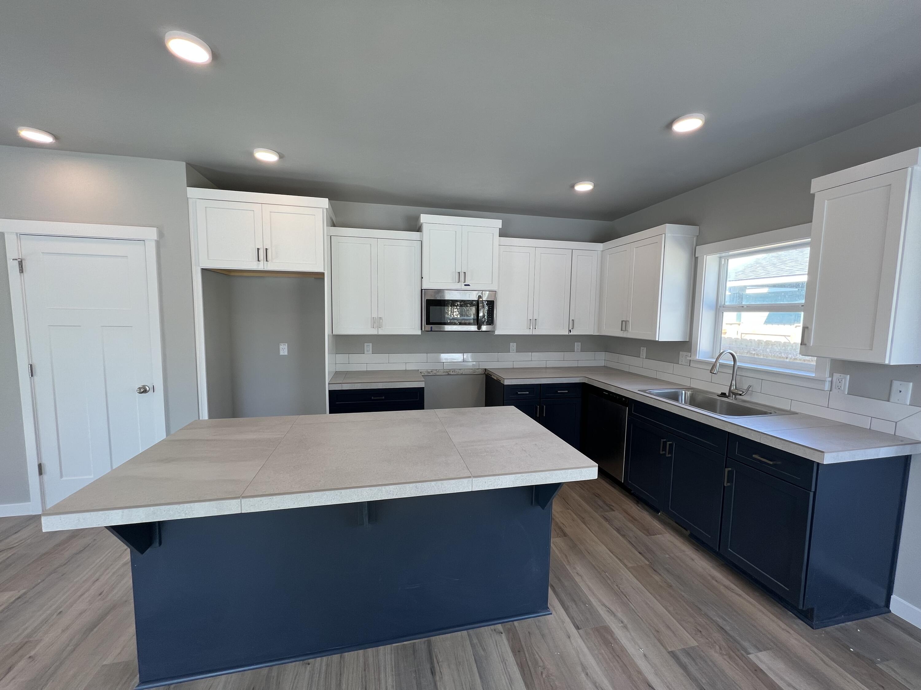 16405 Bassett Road La Pine, OR 97739 - Photo 8 of 29 IMG-2869