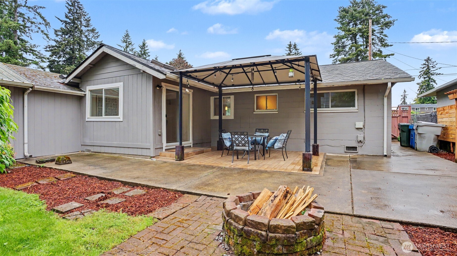 3401 Northeast 8th Street Renton, WA 98056 - Photo 22 of 28