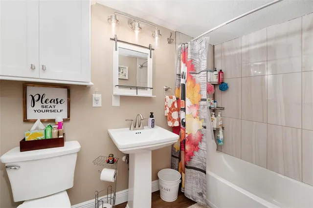 $395,000 | 90 South Highland Avenue, Unit 1201, Tarpon Springs, FL 34689