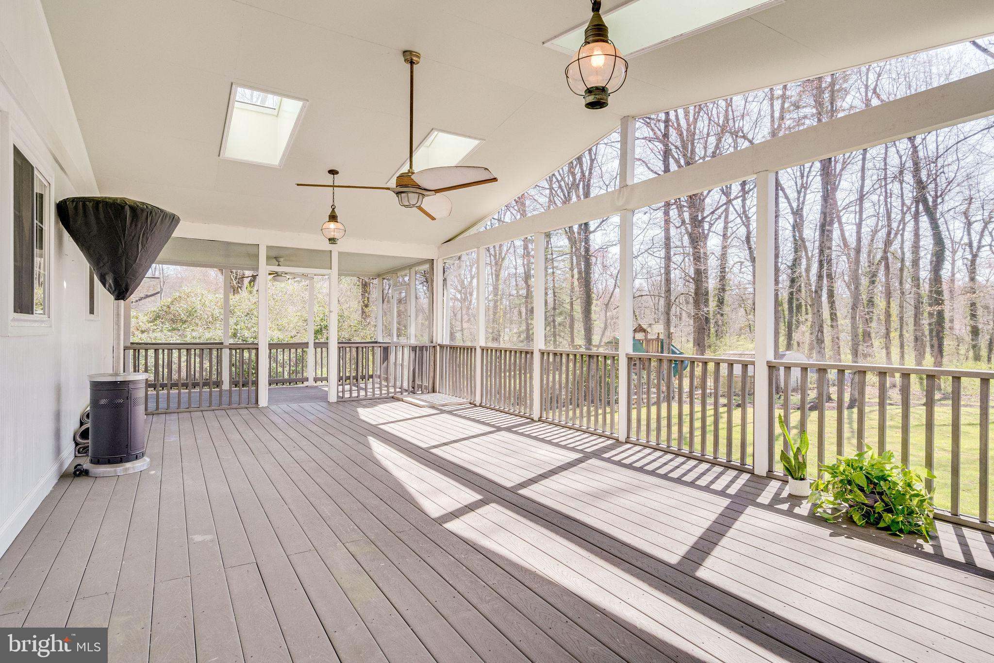 3076 Holmes Run Road Falls Church, VA 22042 - Photo 12 of 36 Gallery Image 12
