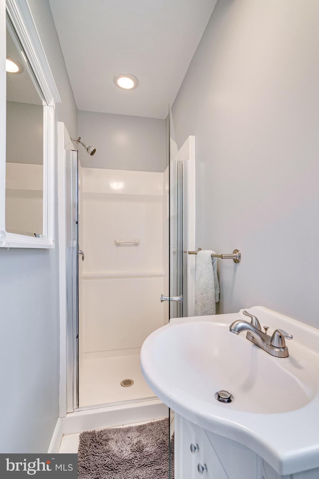 3076 Holmes Run Road Falls Church, VA 22042 - Photo 23 of 36 Gallery Image 23