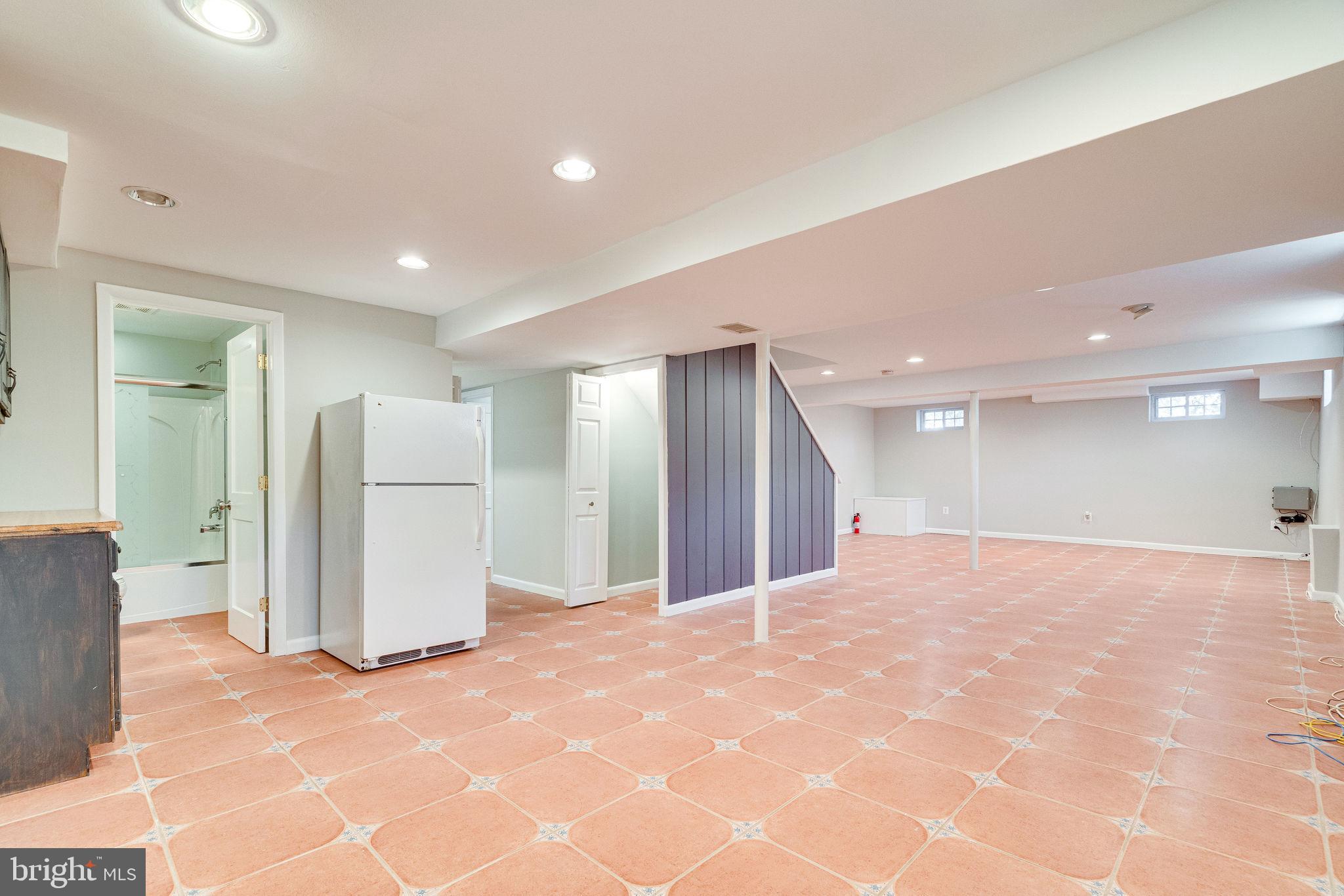 3076 Holmes Run Road Falls Church, VA 22042 - Photo 26 of 36 Gallery Image 26