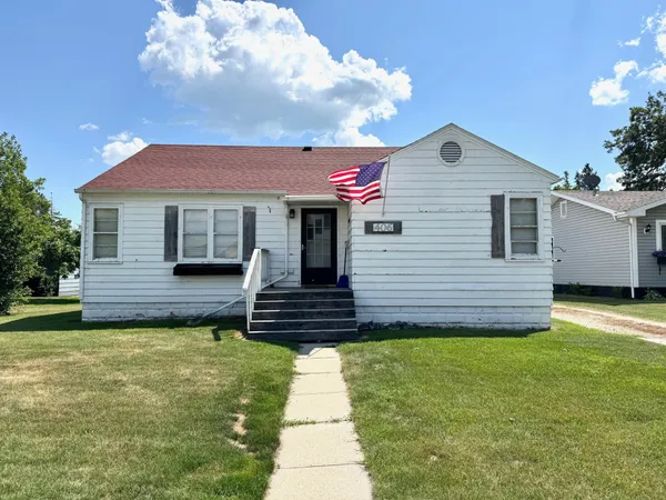 $145,000 | 406 3rd Street Northeast, Roseau, MN 56751