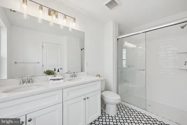 $4,250 | 724 Northwood Avenue, Cherry Hill, NJ 08002