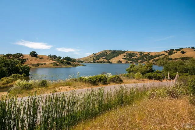 $869,000 | 817 Sutro Avenue, Novato, CA 94947