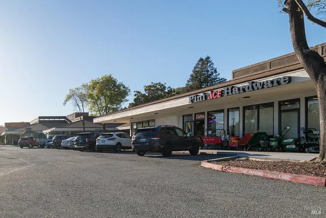 $869,000 | 817 Sutro Avenue, Novato, CA 94947