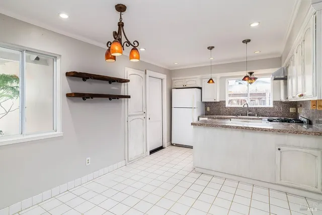 $869,000 | 817 Sutro Avenue, Novato, CA 94947