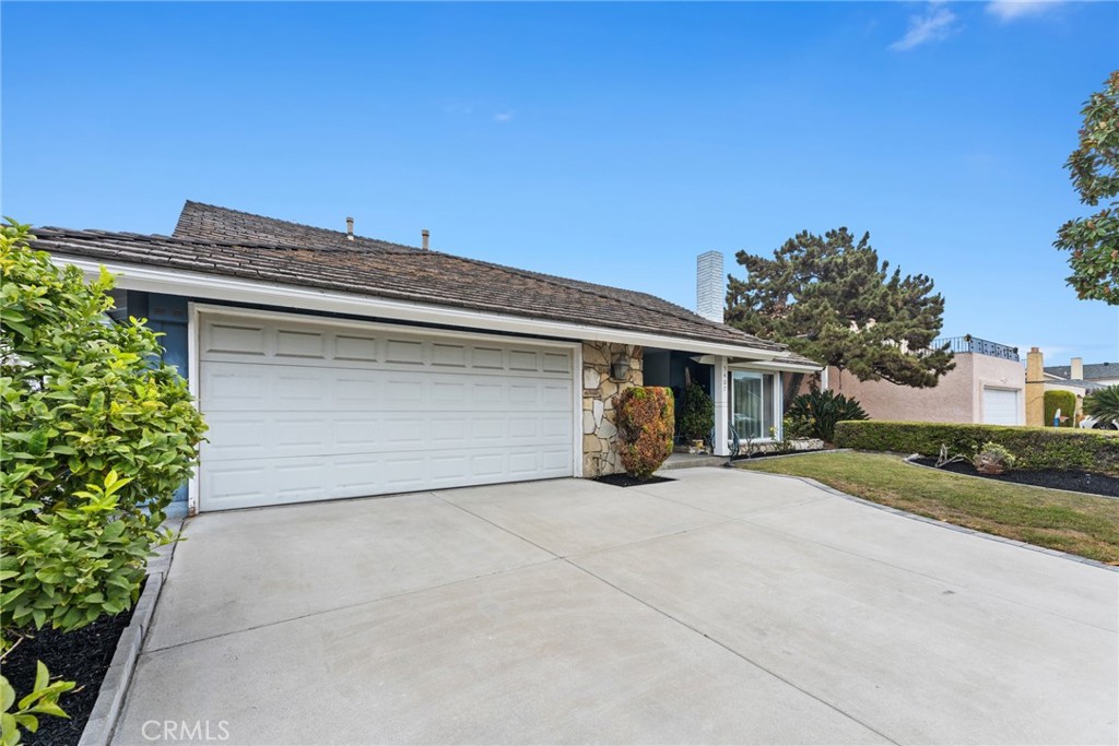 5407 Oxford Drive Cypress, CA 90630 - Photo 2 of 31