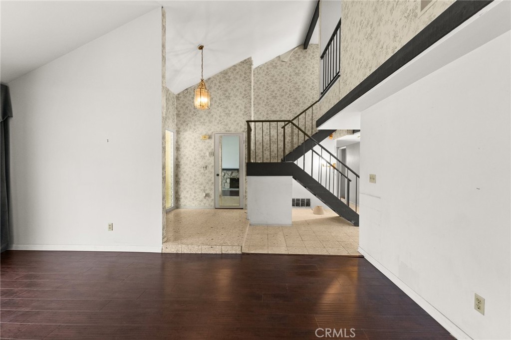 5407 Oxford Drive Cypress, CA 90630 - Photo 6 of 31