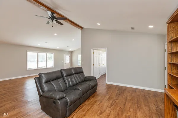 $219,900 | 5584 North Sandy Creek Drive, Unit 8, Seymour, IN 47274