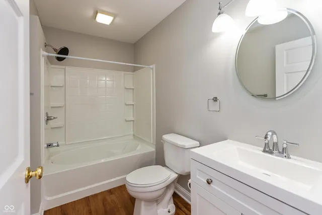 $224,900 | 5584 North Sandy Creek Drive, Unit 8, Seymour, IN 47274