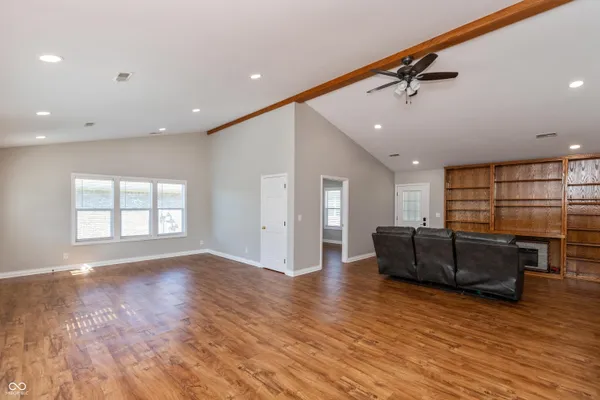 $219,900 | 5584 North Sandy Creek Drive, Unit 8, Seymour, IN 47274