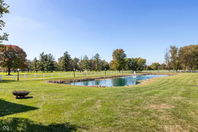 $224,900 | 5584 North Sandy Creek Drive, Unit 8, Seymour, IN 47274