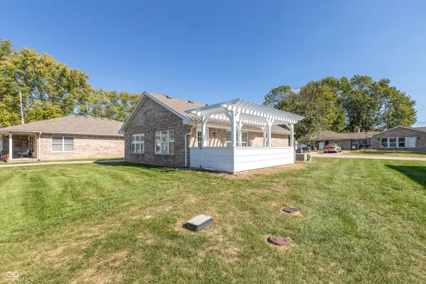 $219,900 | 5584 North Sandy Creek Drive, Unit 8, Seymour, IN 47274