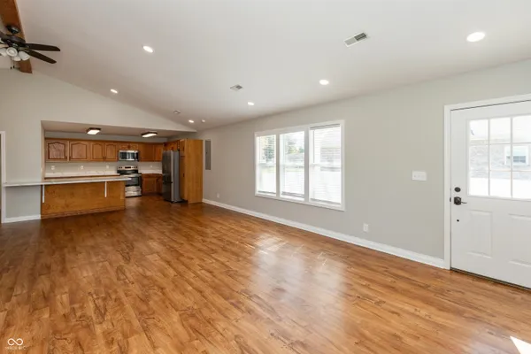 $219,900 | 5584 North Sandy Creek Drive, Unit 8, Seymour, IN 47274