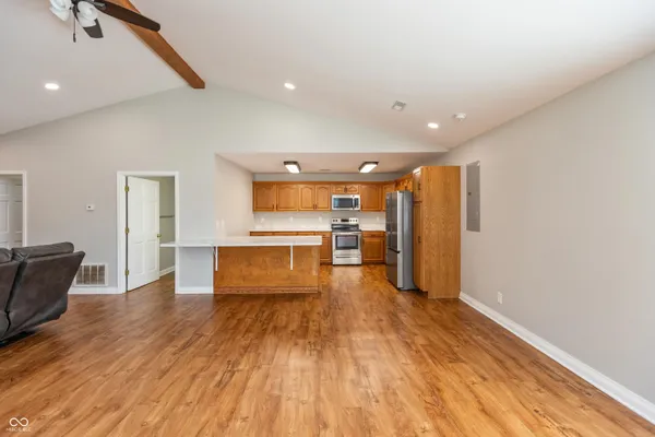 $219,900 | 5584 North Sandy Creek Drive, Unit 8, Seymour, IN 47274