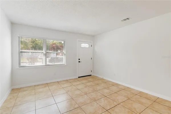 $2,450 | 5465 Lescot Lane, Orlando, FL 32811