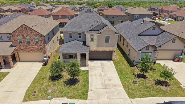 $320,000 | 3610 Olympus Mons, Converse, TX 78109